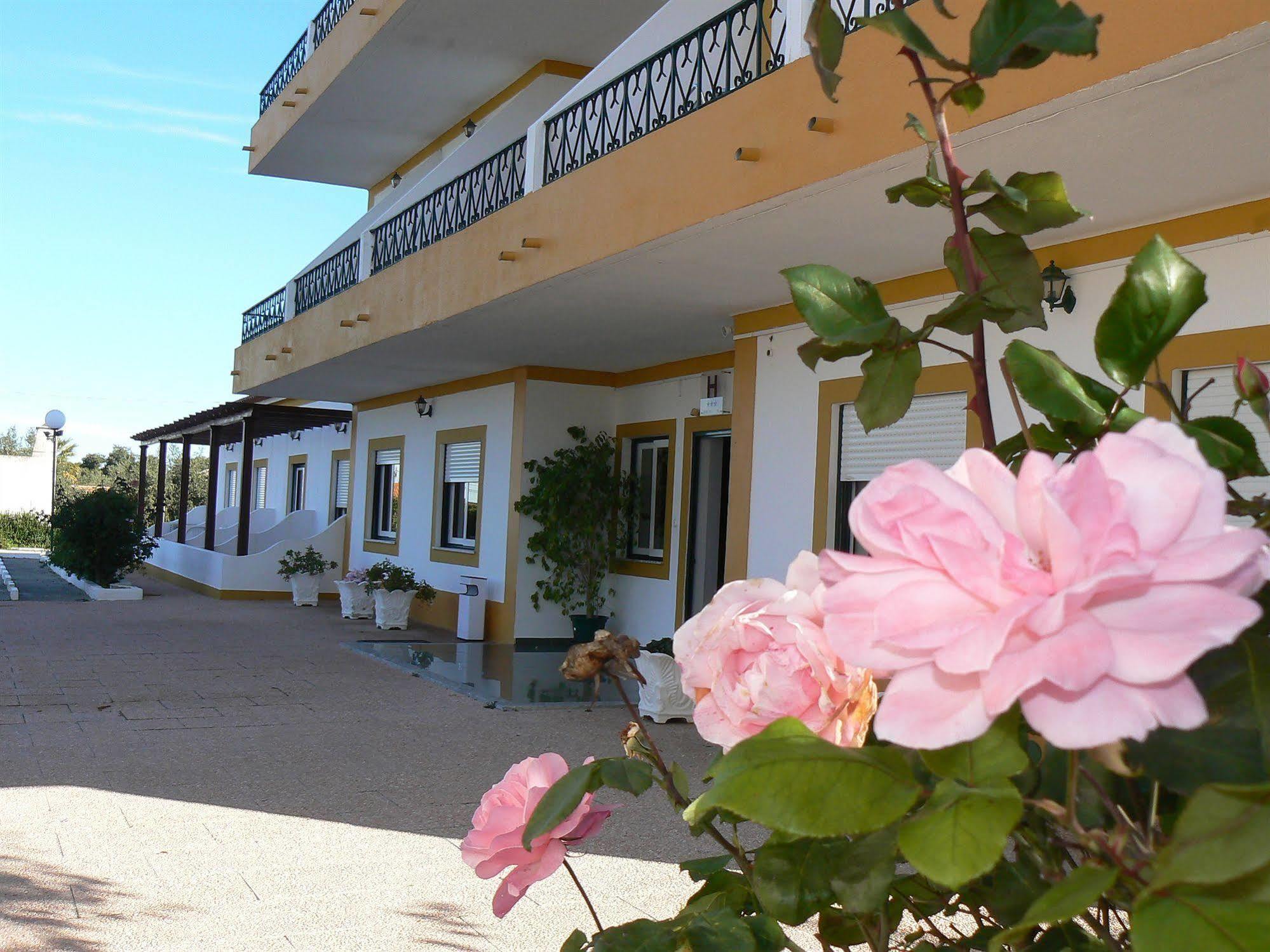 Graca Hotel Évora Esterno foto
