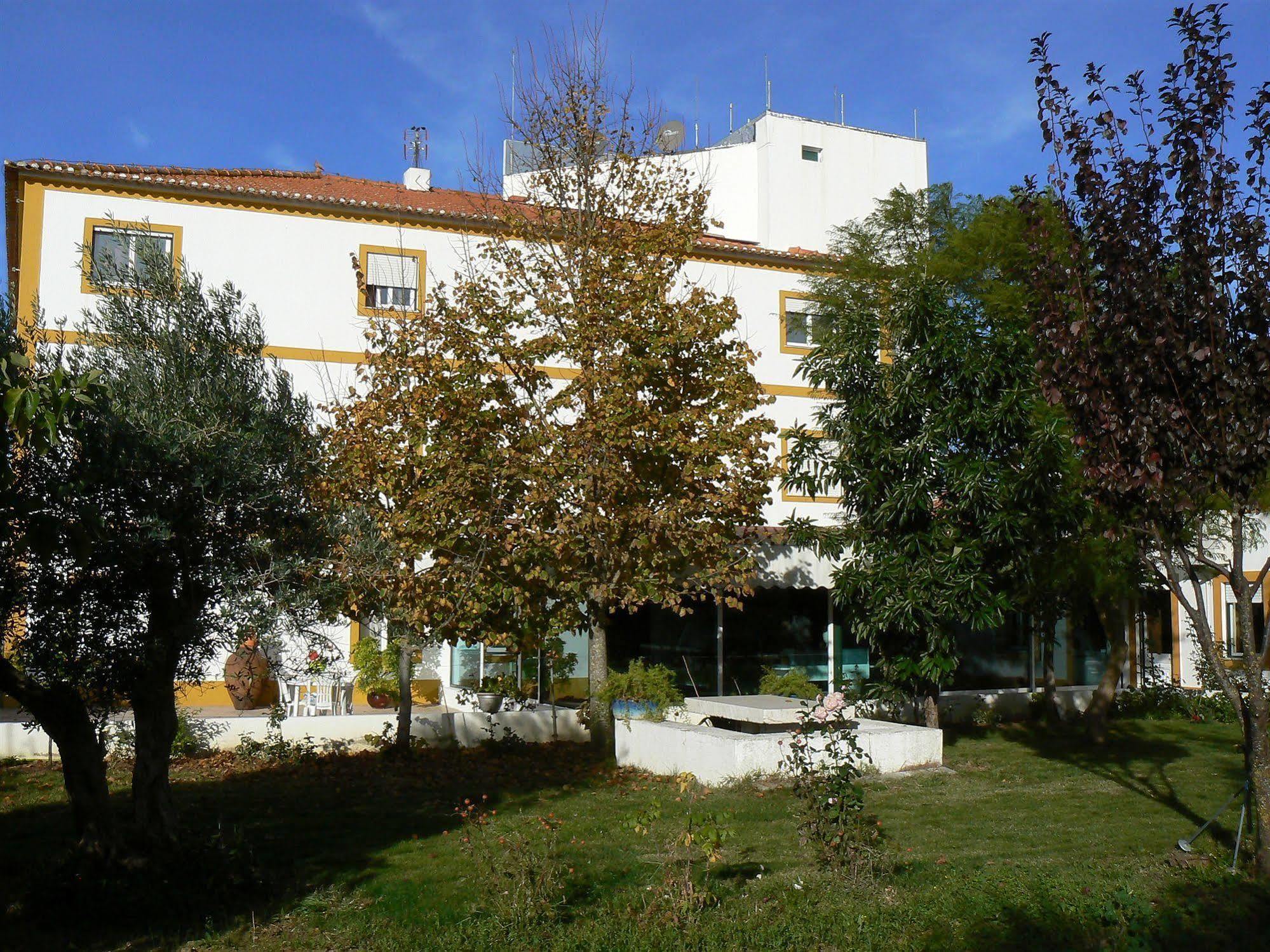 Graca Hotel Évora Esterno foto