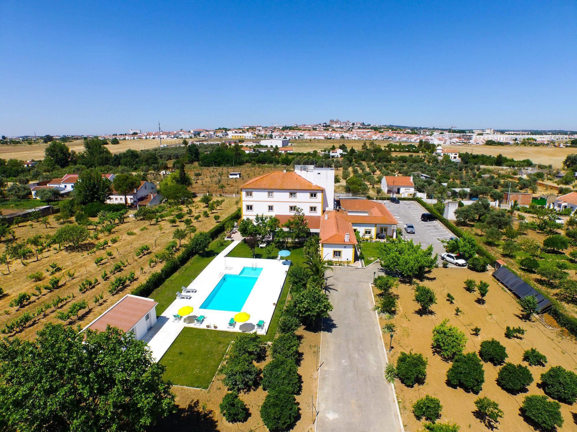 Graca Hotel Évora Esterno foto
